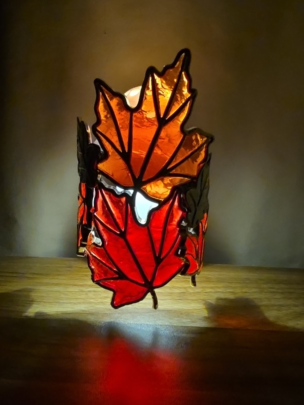 B&BW Gold Maple Leaves Wallflower Plug-in